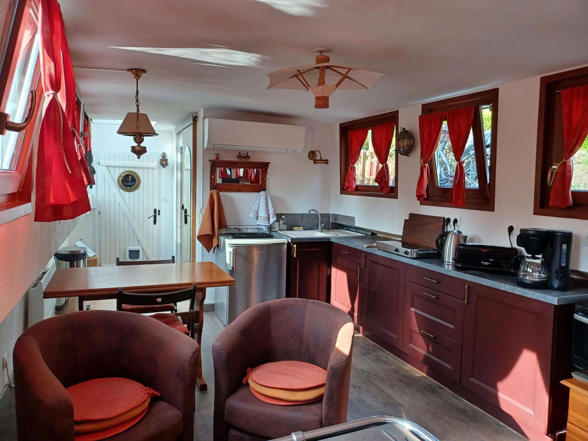 Sur La Somme A Bord De La Peniche Arche De Noe Hotel Pont-Remy Ngoại thất bức ảnh